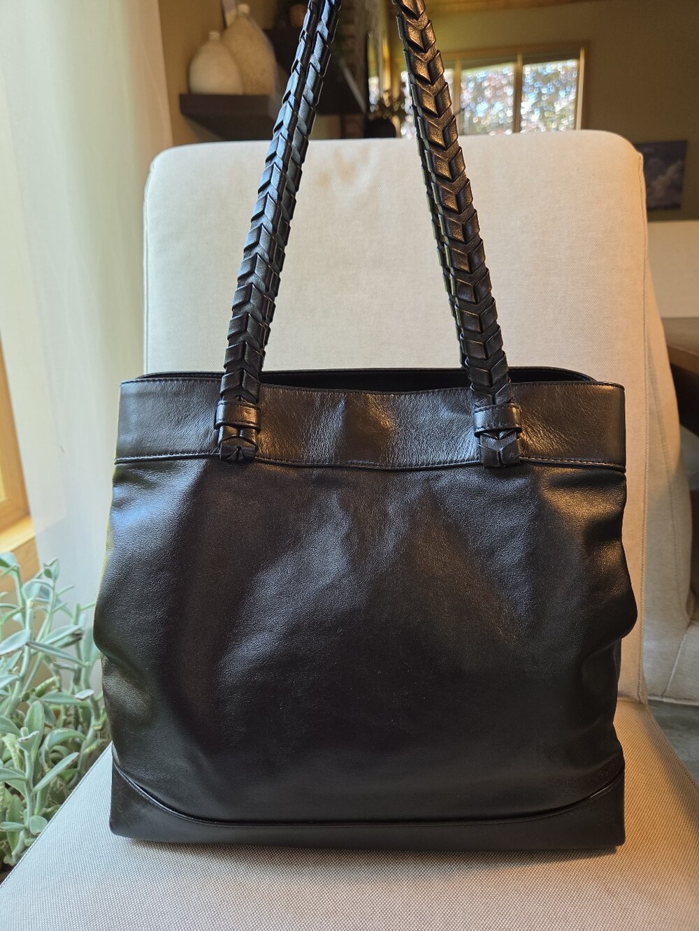 Varriale Italian Black Leather Braided Shoulder Tote Bag Handbag Pristine